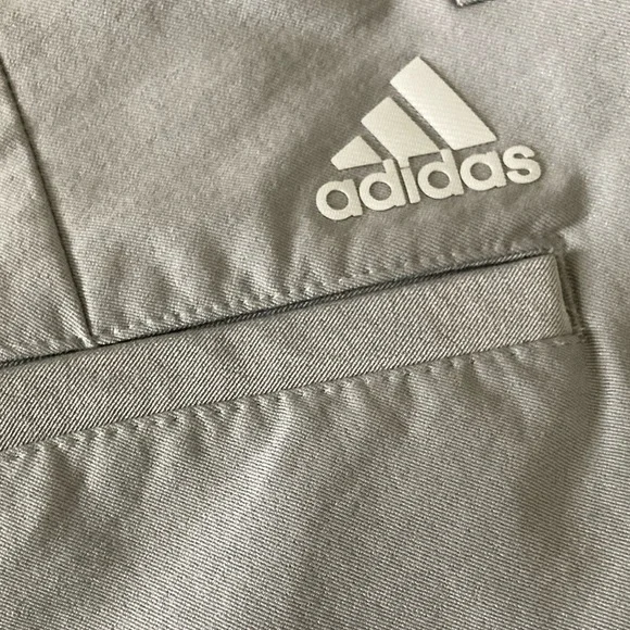 Men’s Adidas Gray Chinos Versatile Comfort - Picture 5 of 5